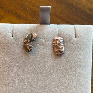 Cat-eye style earrings